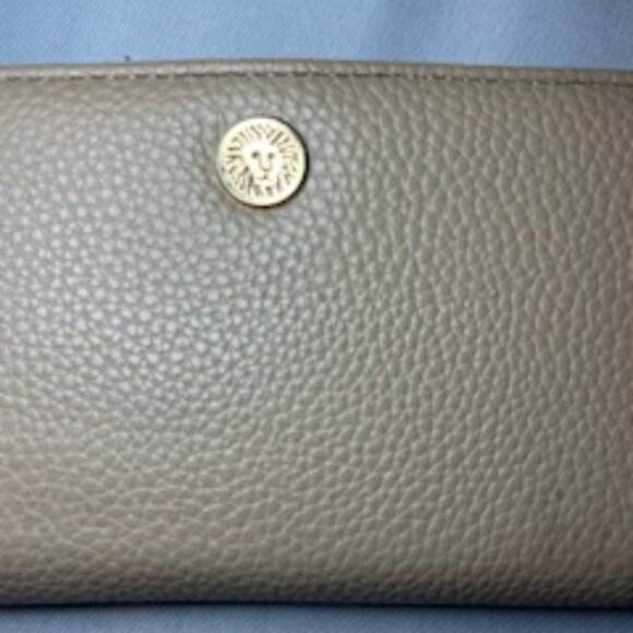 Anne Klein Bi Fold Tan Wallet - Picture 3 of 4